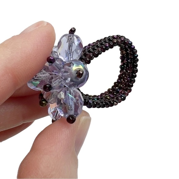 Light Purple Faceted & Iridescent Seed Bead Flower Handmade Ring - Picture 6 of 7